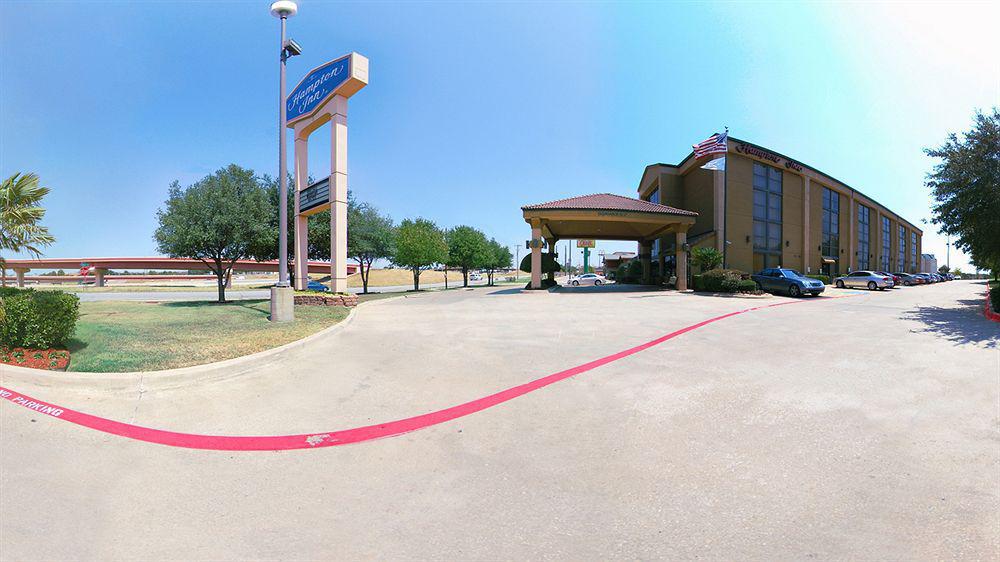 โฮม2 สวีท บาย ฮิลตัน ดีเอฟดับเบิลยู แอร์พอร์ต เซาท์/เออร์วิง Hotel ภายนอก รูปภาพ