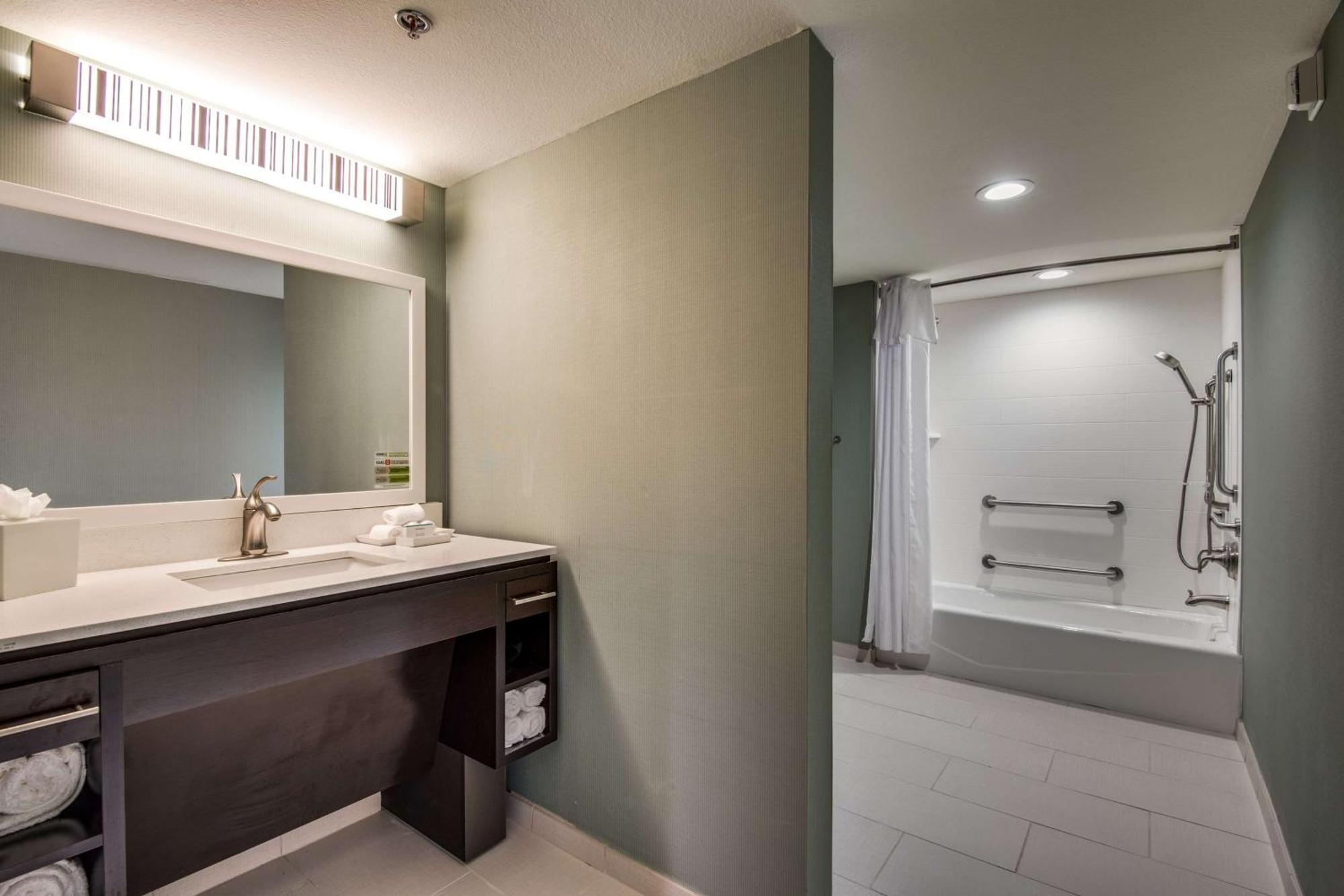 โฮม2 สวีท บาย ฮิลตัน ดีเอฟดับเบิลยู แอร์พอร์ต เซาท์/เออร์วิง Hotel ภายนอก รูปภาพ